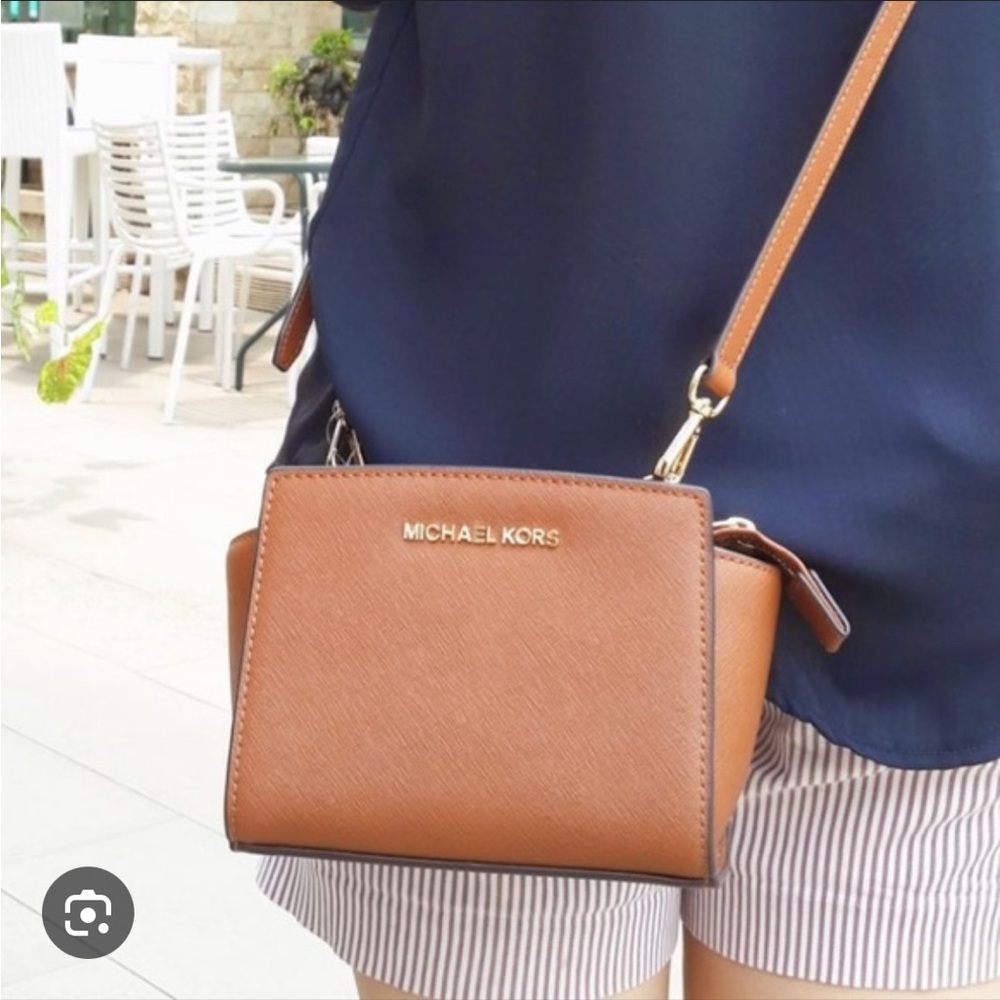 Michael Kors selma Leather Crossbody in brown